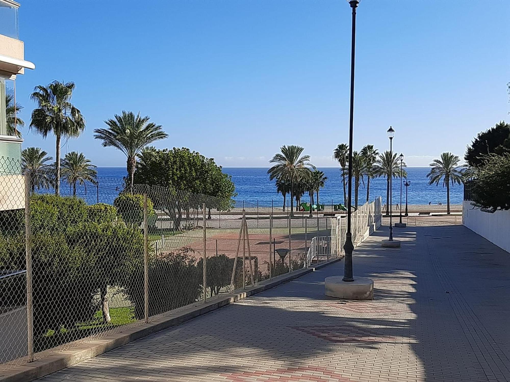 Habitacion Avilena Tropical En Aguadulce Almeria Ngoại thất bức ảnh